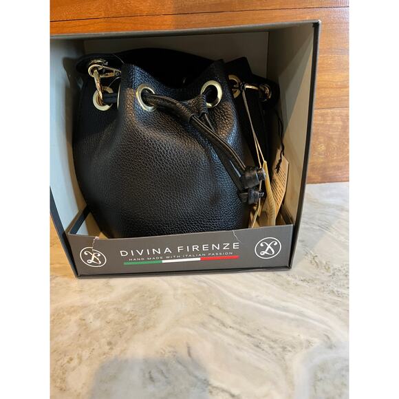 Davina Firenze Italian Leather Bucket Bag Gold Chain Detail - Picture 4 of 9